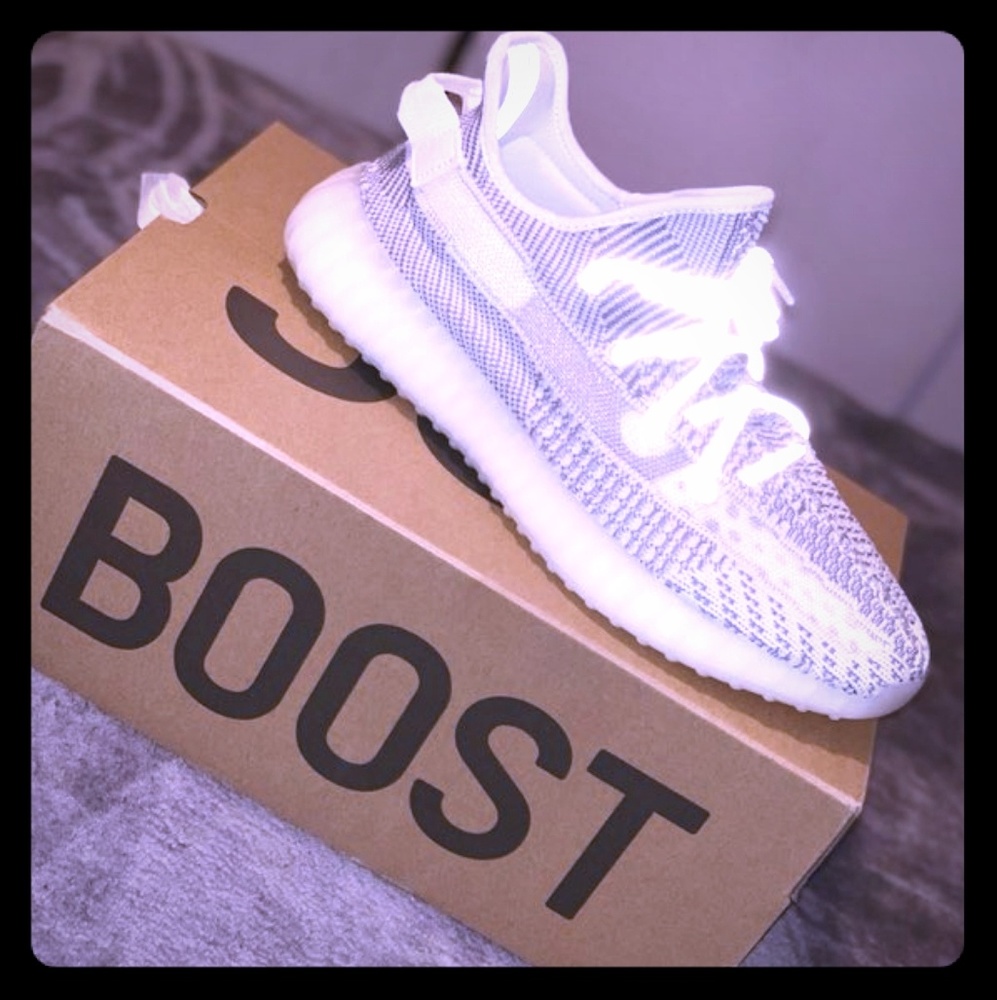 Aunthentic  never worn Yeezy boosts 350 v2